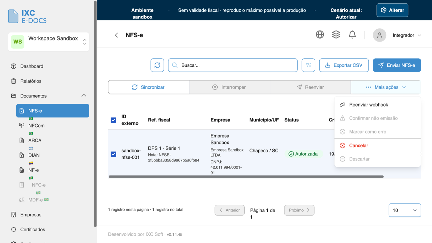 Menu Mais ações da lista de NFS-e, com as opções Reenviar webhook, Marcar como erro e Cancelar